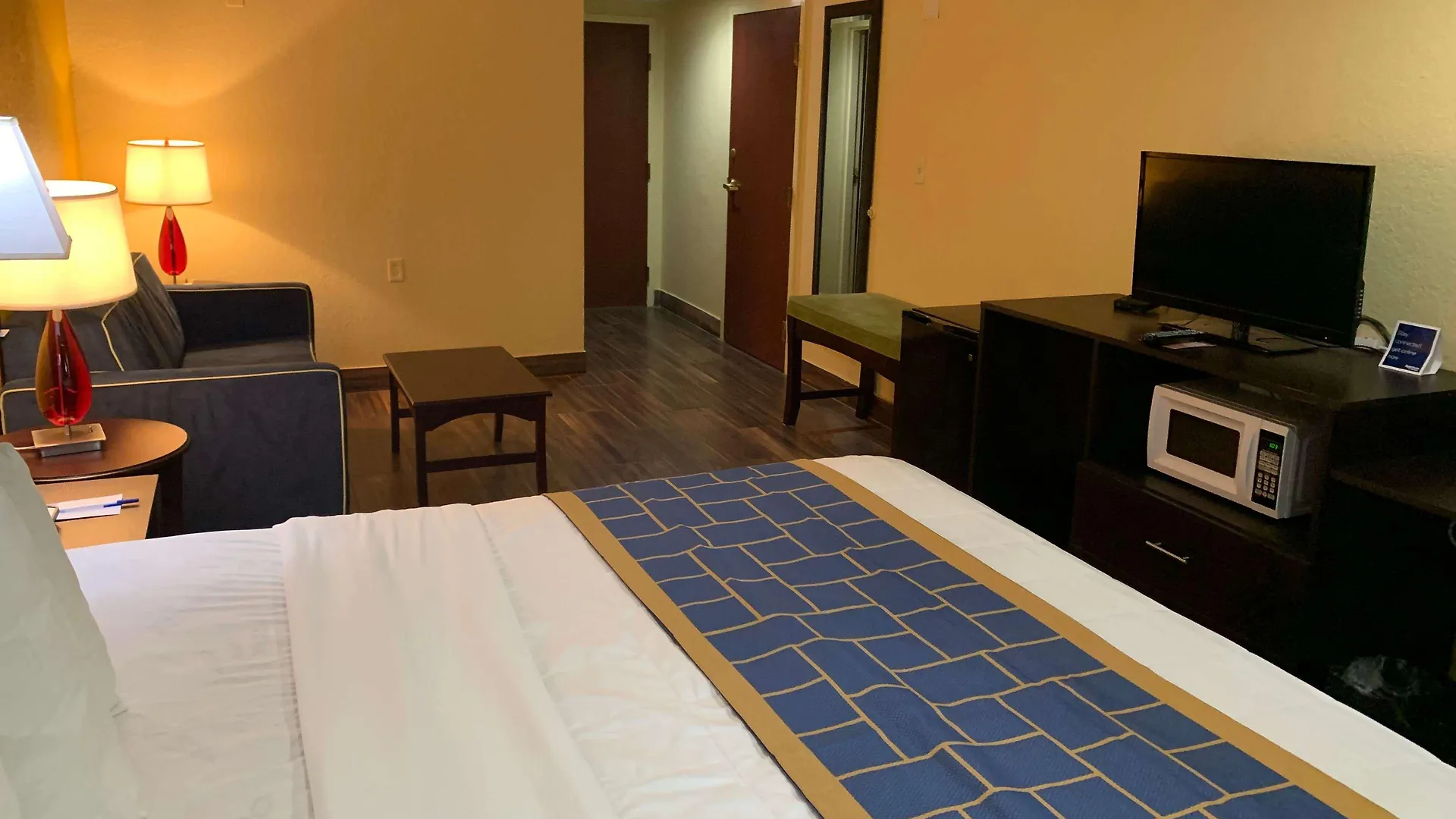 ** Hotel Days Inn & Suites By Wyndham Tampa/Raymond James Stadium United States