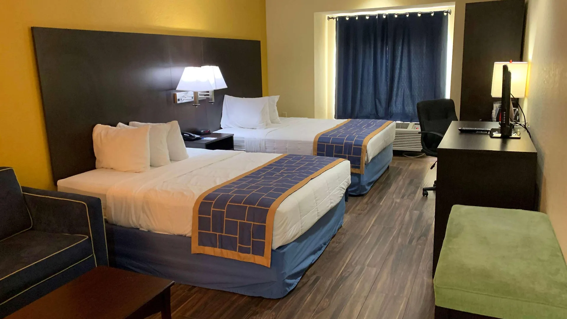 ** Hotel Days Inn & Suites By Wyndham Tampa/Raymond James Stadium United States