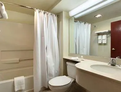 Days Inn & Suites By Wyndham Tampa/Raymond James Stadium Tampa