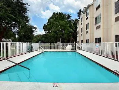 ** Hotel Days Inn & Suites By Wyndham Tampa/Raymond James Stadium United States